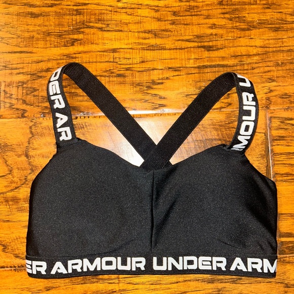 Under Armour Women’s Sports Bra! - Picture 1 of 2